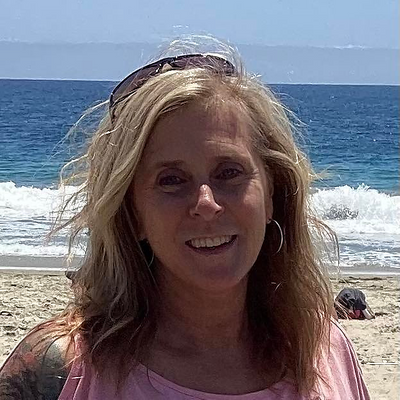 IA_Girl_Out_West picture