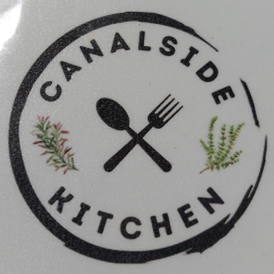 Canalsidekitchen picture