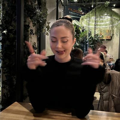 medealayla picture