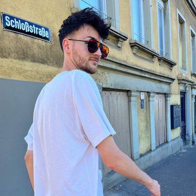 etienne. picture