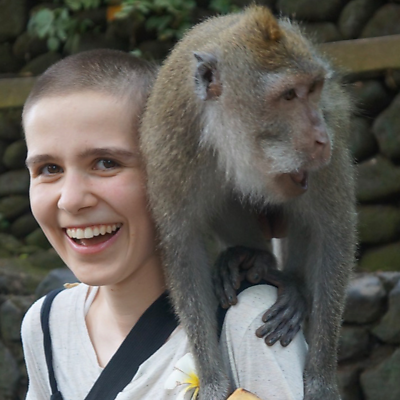 juliapeaandtea picture