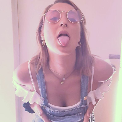 LunaHandschuch picture