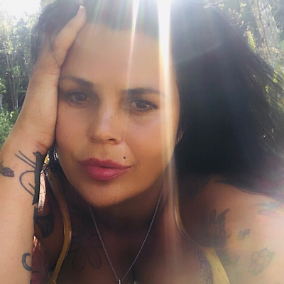 SaffronLaurenceBade picture