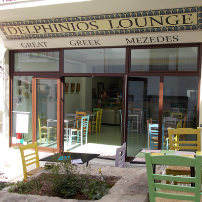 delphinioslounge picture