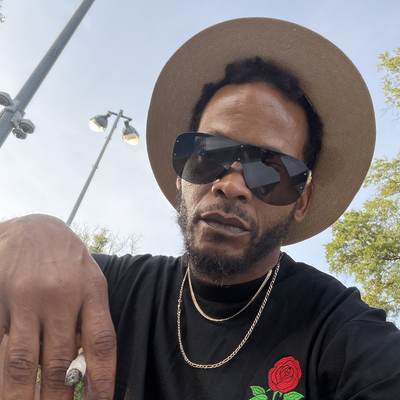 MrVeganaire picture